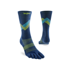 Injinji Run Lightweight Crew Glow zeķes ar pirkstiem un mirdzošu elementu tumšā krāsā.