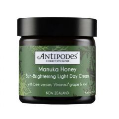 Manuka mee ja hüaluroonhappe helendav päevakreem Antipodes, 60 ml