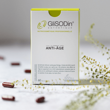 GliSODin Antiage, naha seestpoolt niisutamiseks