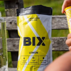 BIX Performance Fuel sporta dzēriens ar izomaltulozi un elektrolītiem ilgstošai enerģijai treniņu laikā